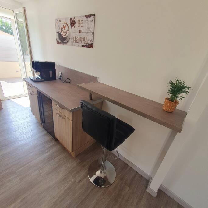 Joli Haut De Villa 3 Chambres Climatise Avec Jacuzzi Marignane Eksteriør bilde