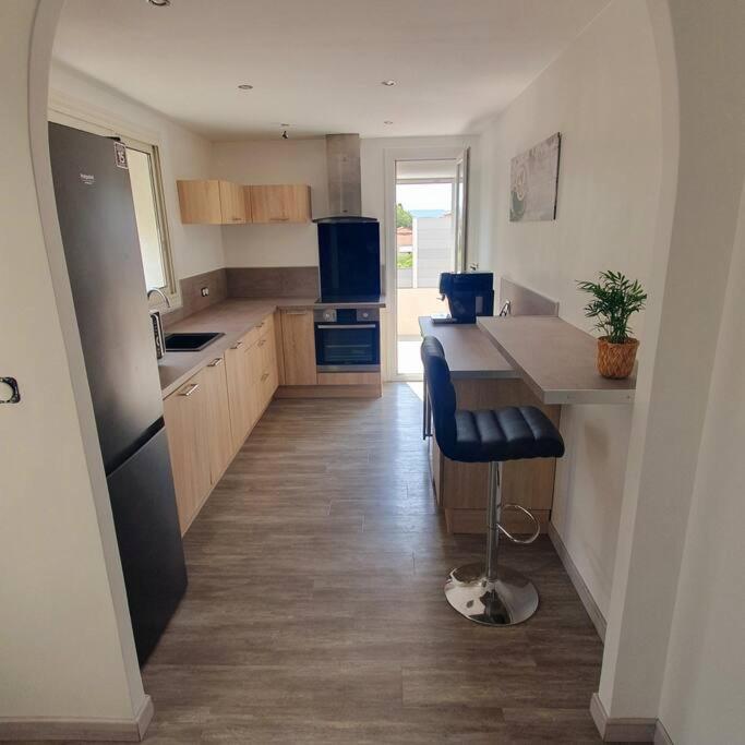 Joli Haut De Villa 3 Chambres Climatise Avec Jacuzzi Marignane Eksteriør bilde